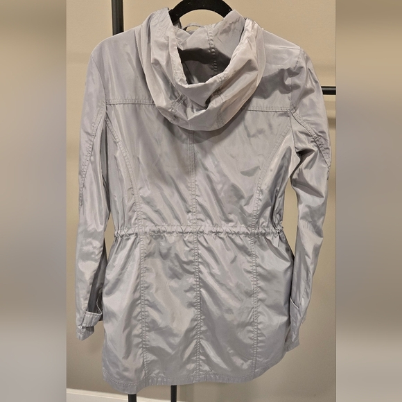 NWOT Michael Kors Women's Silver Hooded Windbreaker Jacket - Picture 2 of 11